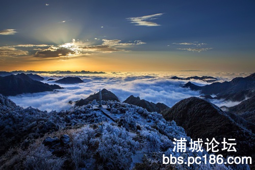 莽山霞影