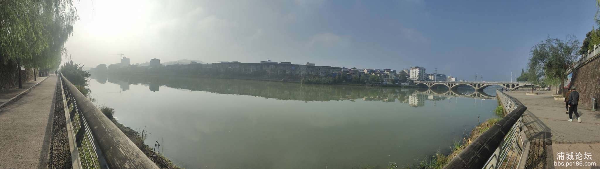 front2_0_FlTb6Jh3Kq8AQTbKERGmQYZZ8i1M.1603153561.jpg